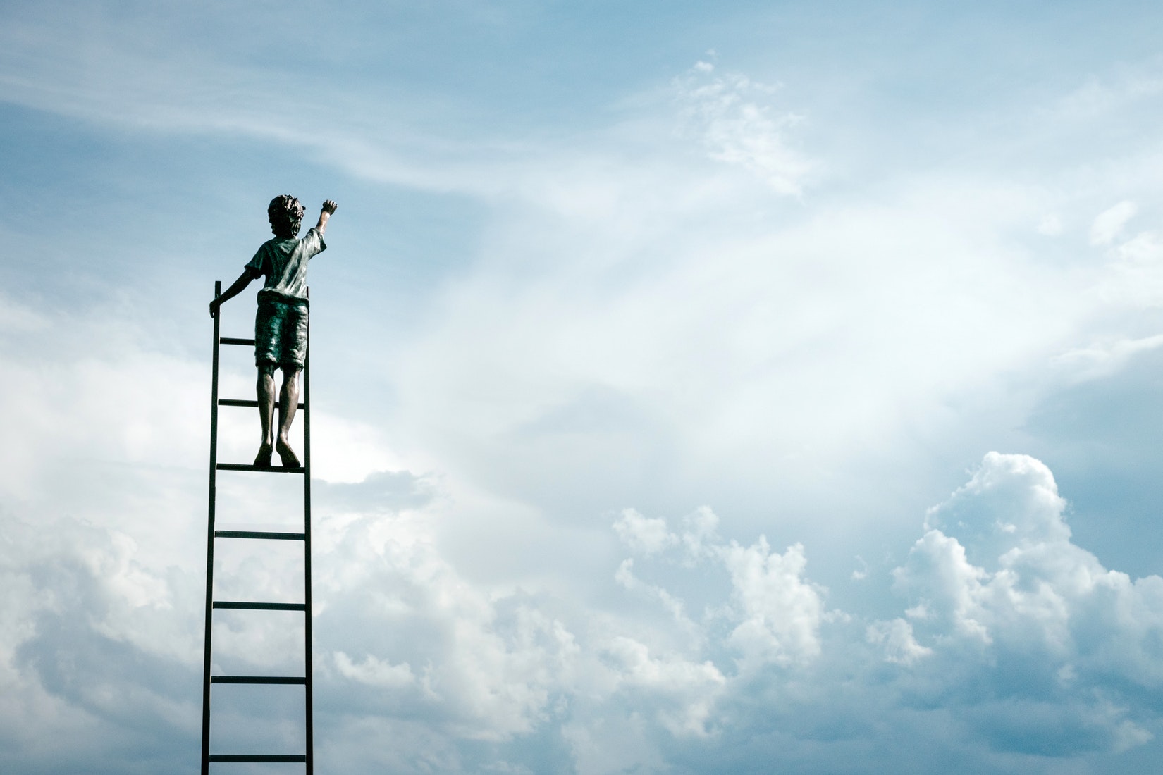 THE FUTURE OF EDTECH: EXPLORING THE INTERSECTION OF INNOVATION AND EDUCATION