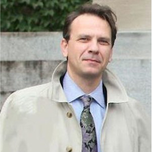 Dr. Peter Szyszlo