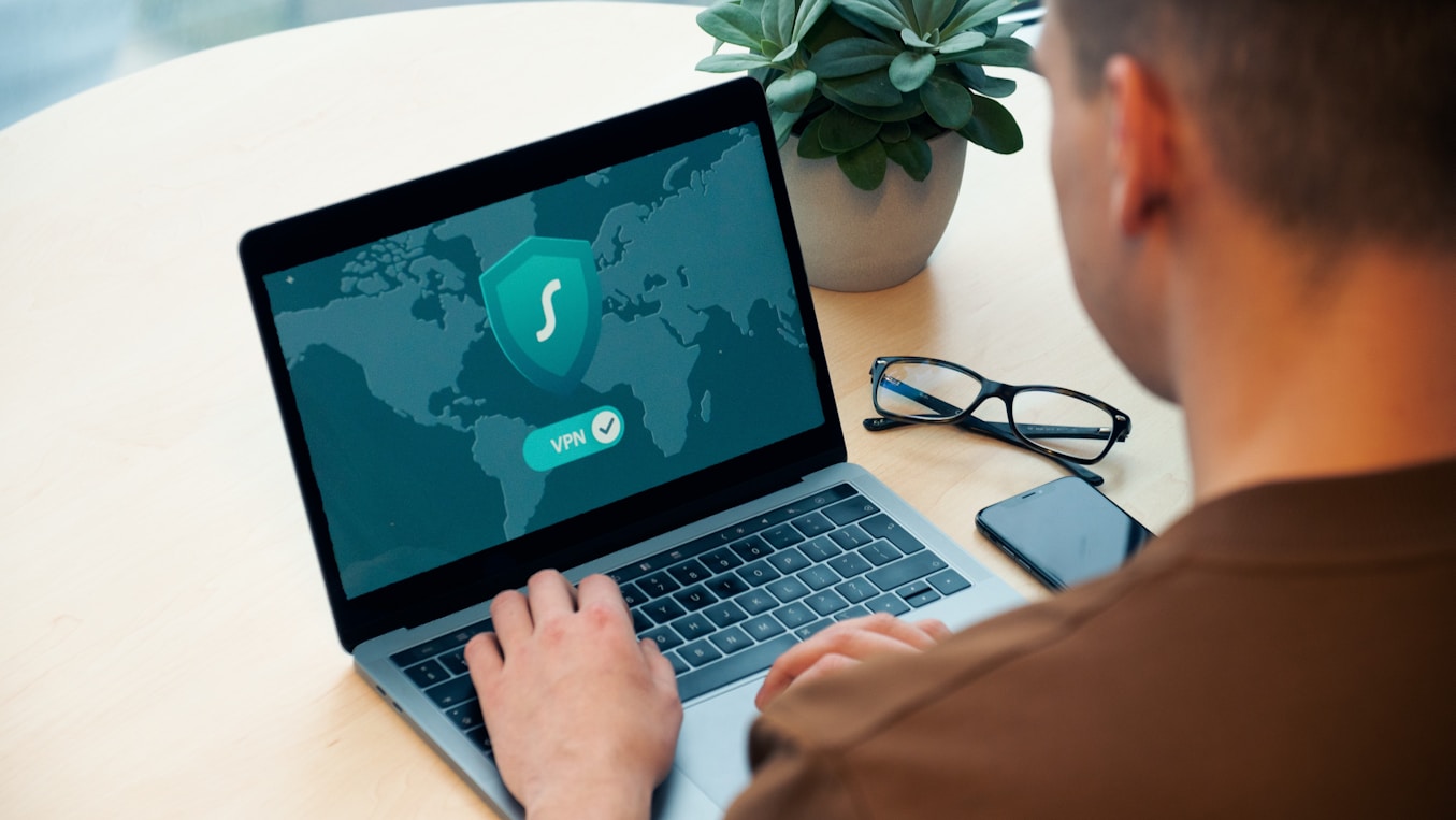 Cyber-resilient business